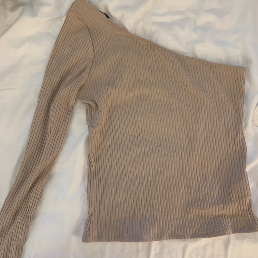Forever 21 Single Sleeve Top